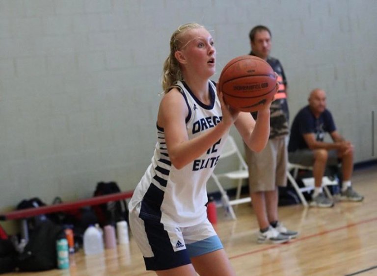28.5 League Championships: Oregon Elite Navy/Sagebrush Hoops