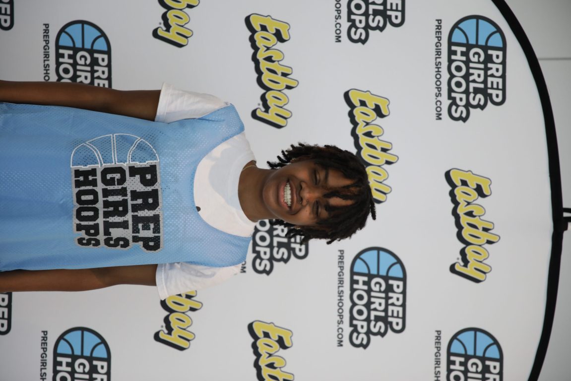 Aniya Robinson