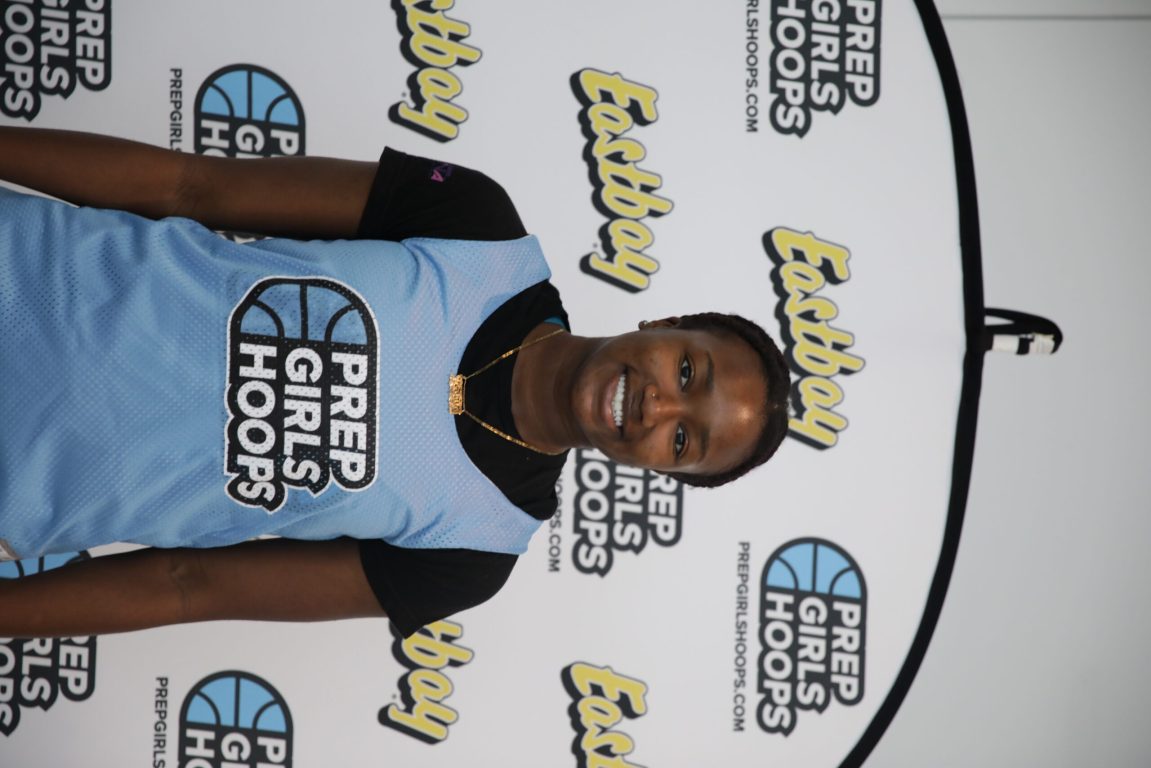 La’Nya Foster