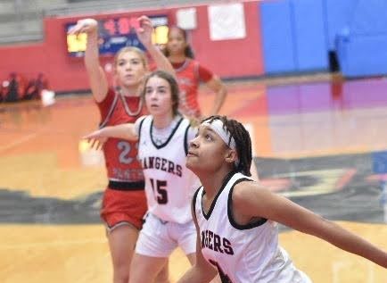 IE Apache Game of the Day:  Phoenix '25 vs ETA Thunder '25 Campos