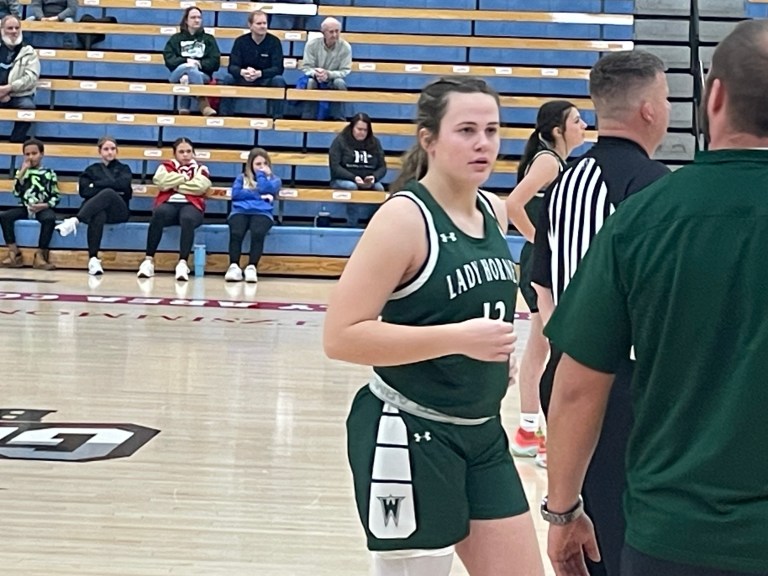 Peak Sport and Spine Holiday Shootout First Day Standouts