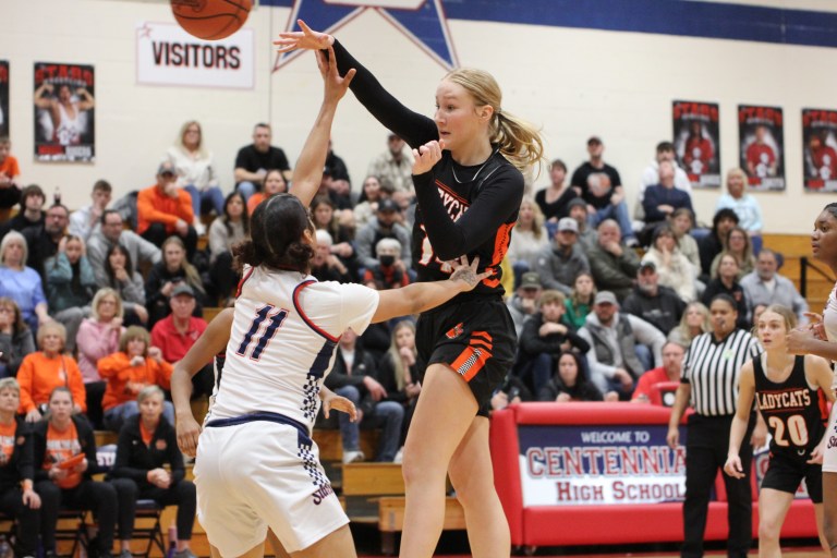 Saturday&#039;s Substate Clashes:  Who&#039;s Going to the Glass House?