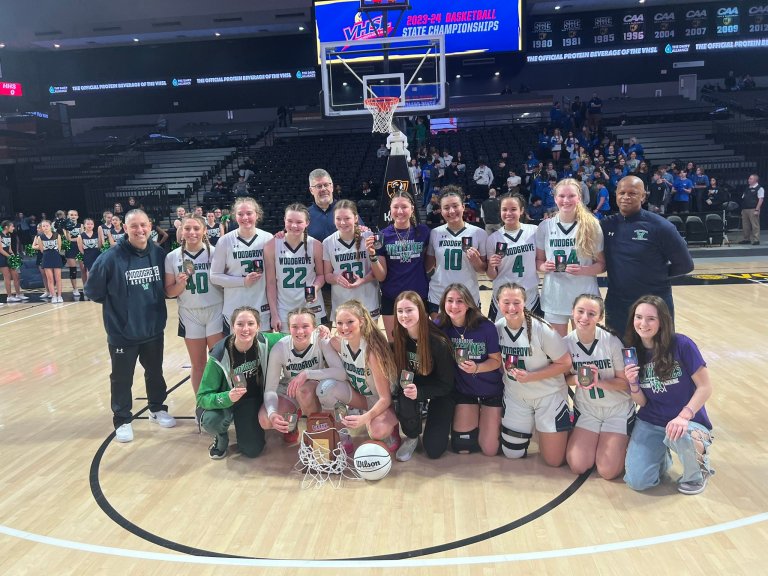 VHSL Class 4 Title Game: Woodgrove Vs Hampton