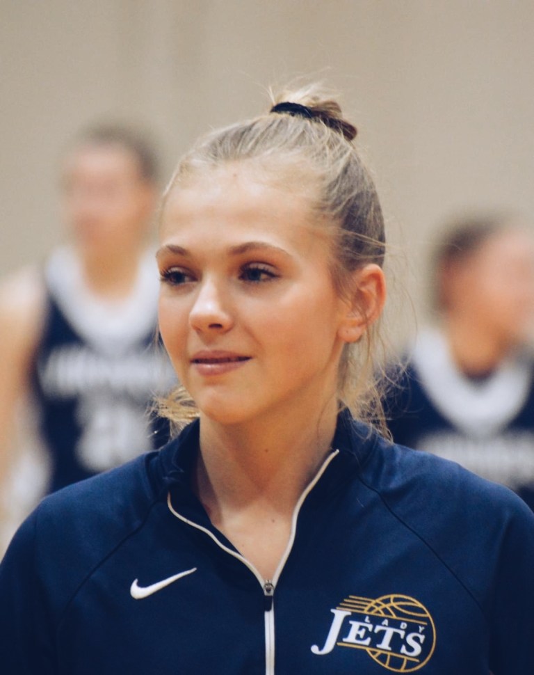Olivia Gratz