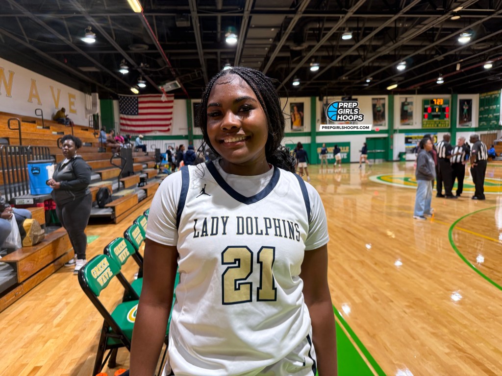 Seahawk Holiday Classic: Home State Heroines