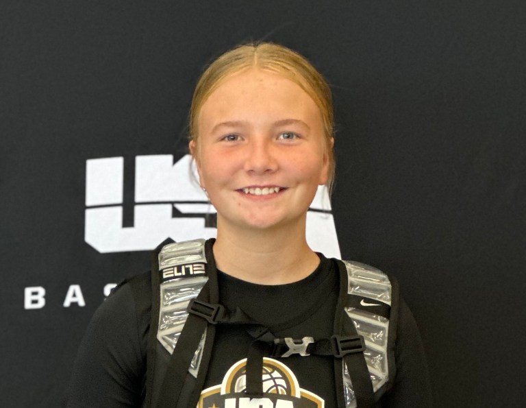 Alaina Dreckmeier