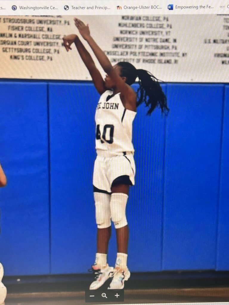Mia Washington