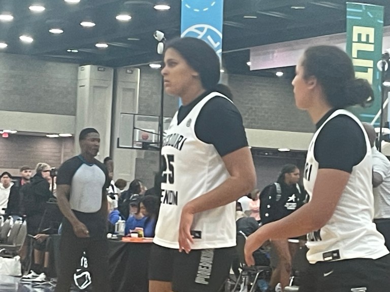 Friday Standouts from the Run 4 Roses