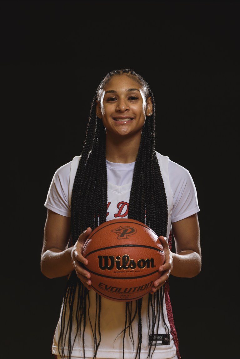 Deniyah Warren