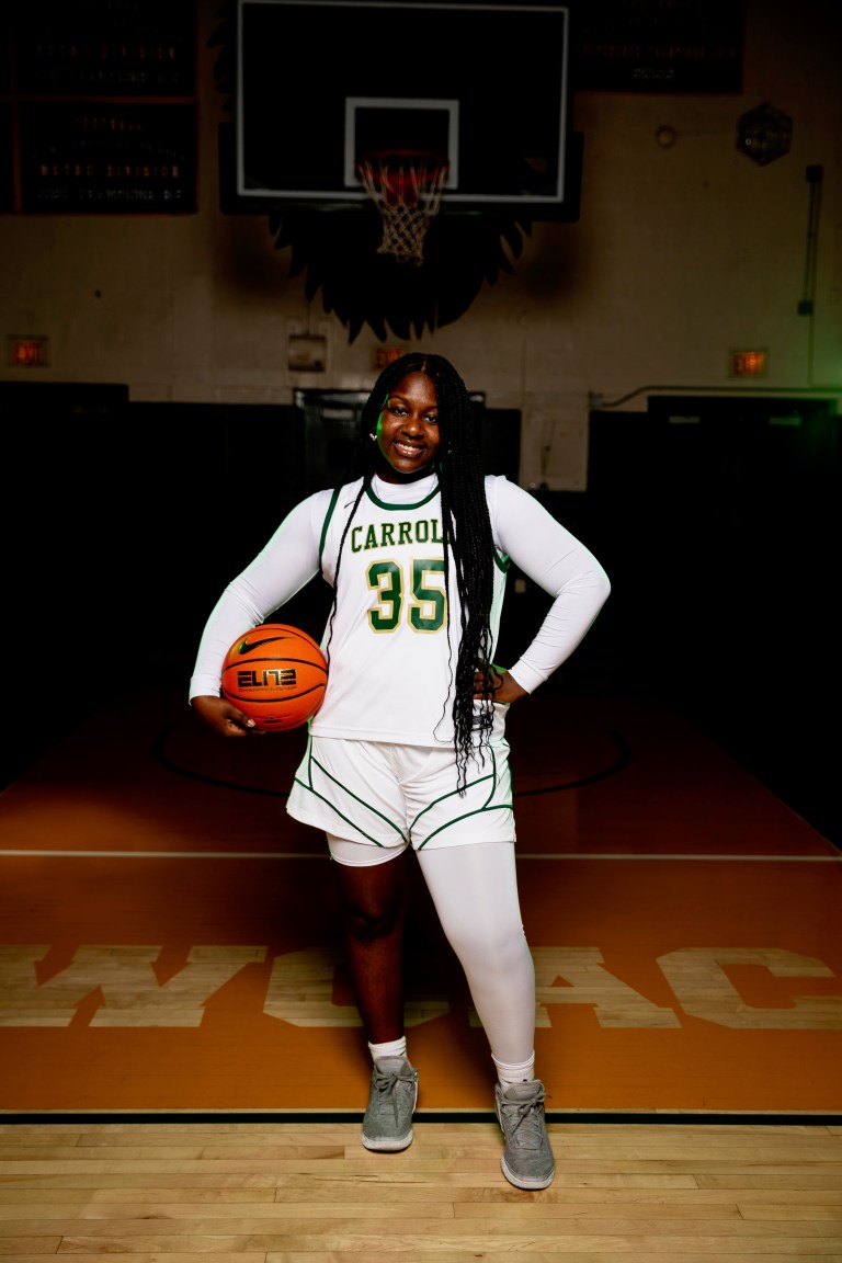 Lauren Yomba
