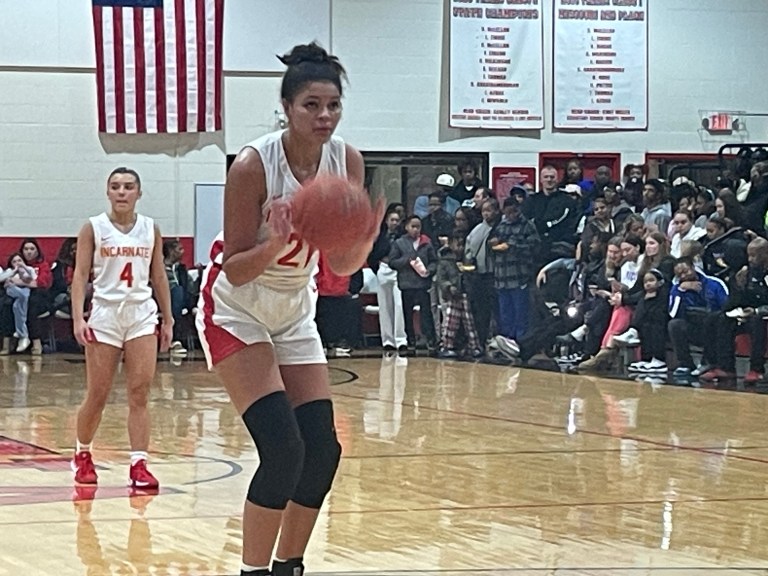 Nevaeh Lucious Commits to Missouri State