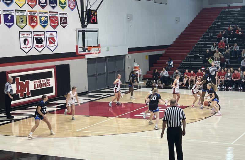 Cross-town Clash: Linn-Mar Standouts