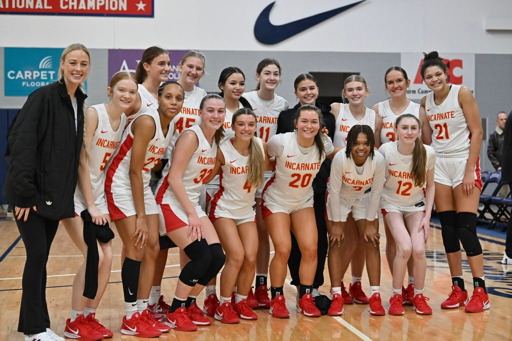 IWA Sets National Record at the Sophie Cunningham Classic