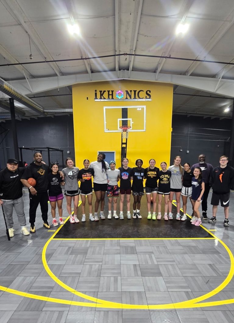 iKHONICS AAU Preseason Exposure Camp: Saturday&#039;s Head-Turners