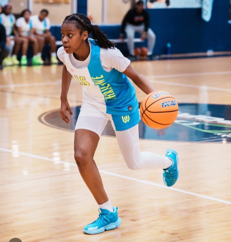 Nyla Curry