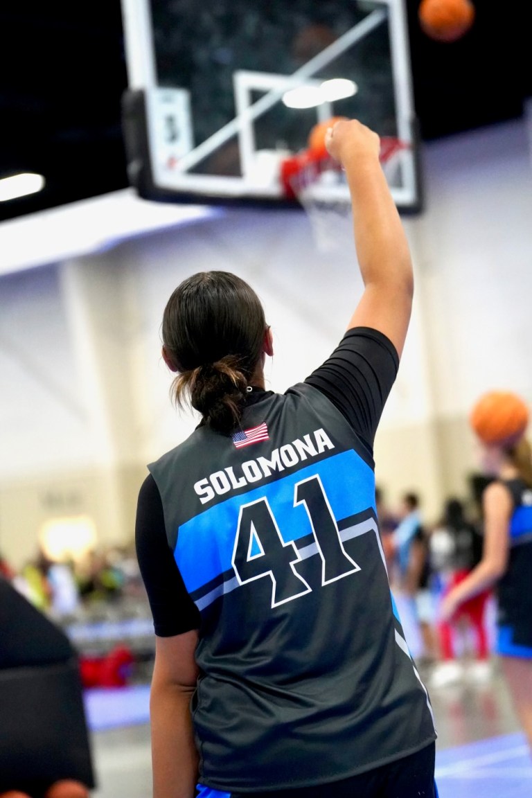 Lilliana Solomona