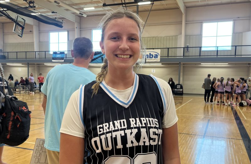 Paint Powerhouses: Interior Play Highlights Fall League Action