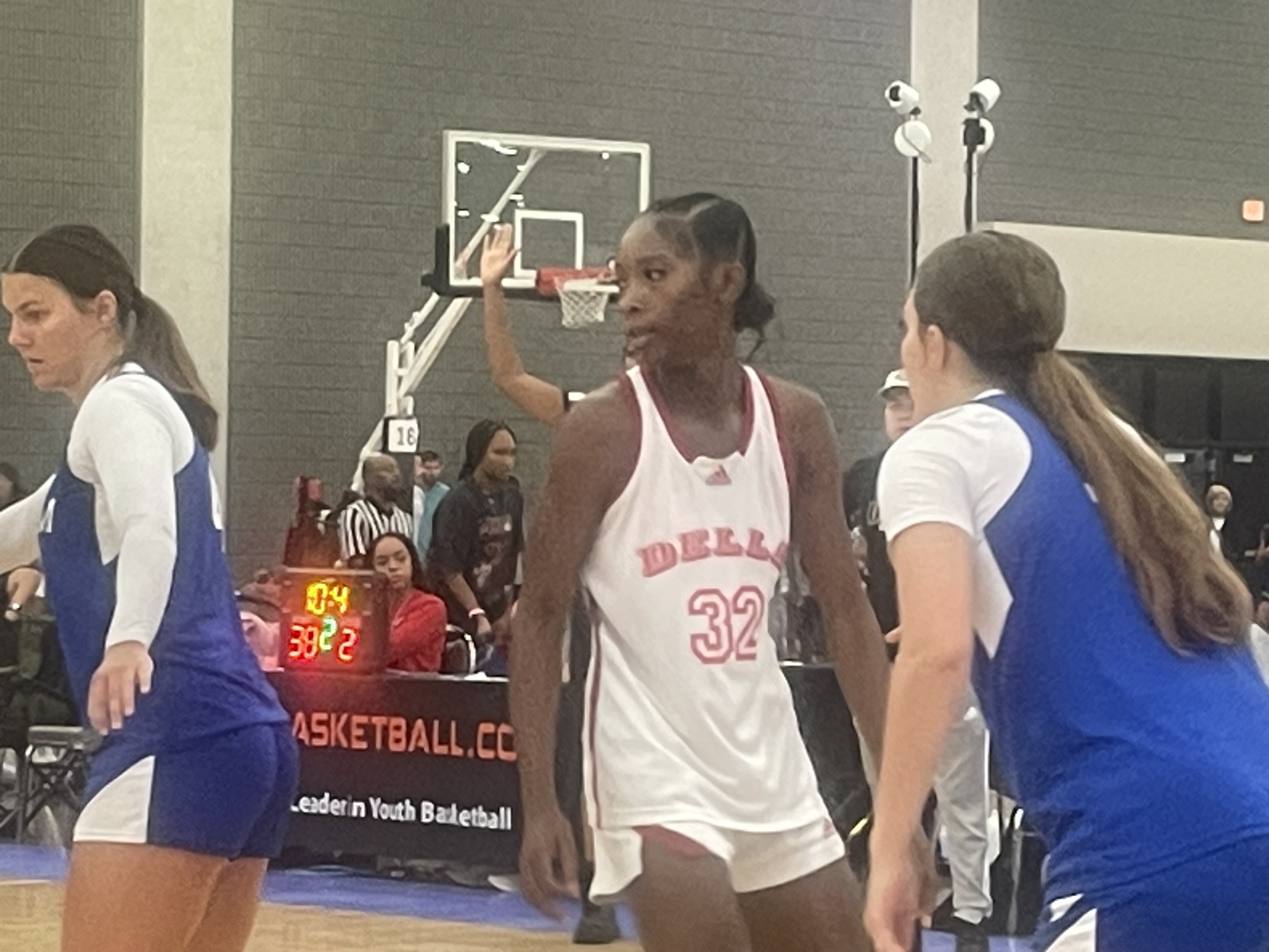 Run 4 Roses Friday Standouts