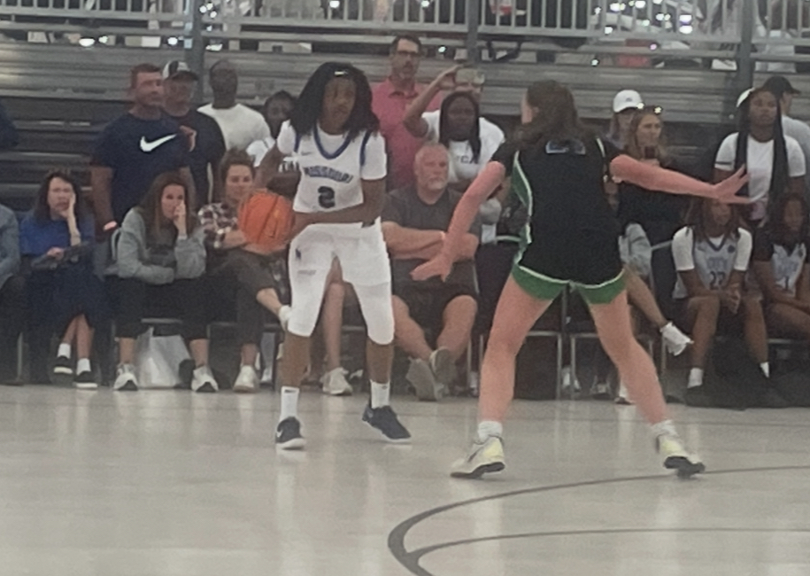 A Look at Some Saturday Night Nike Nationals 17U EYBL Action