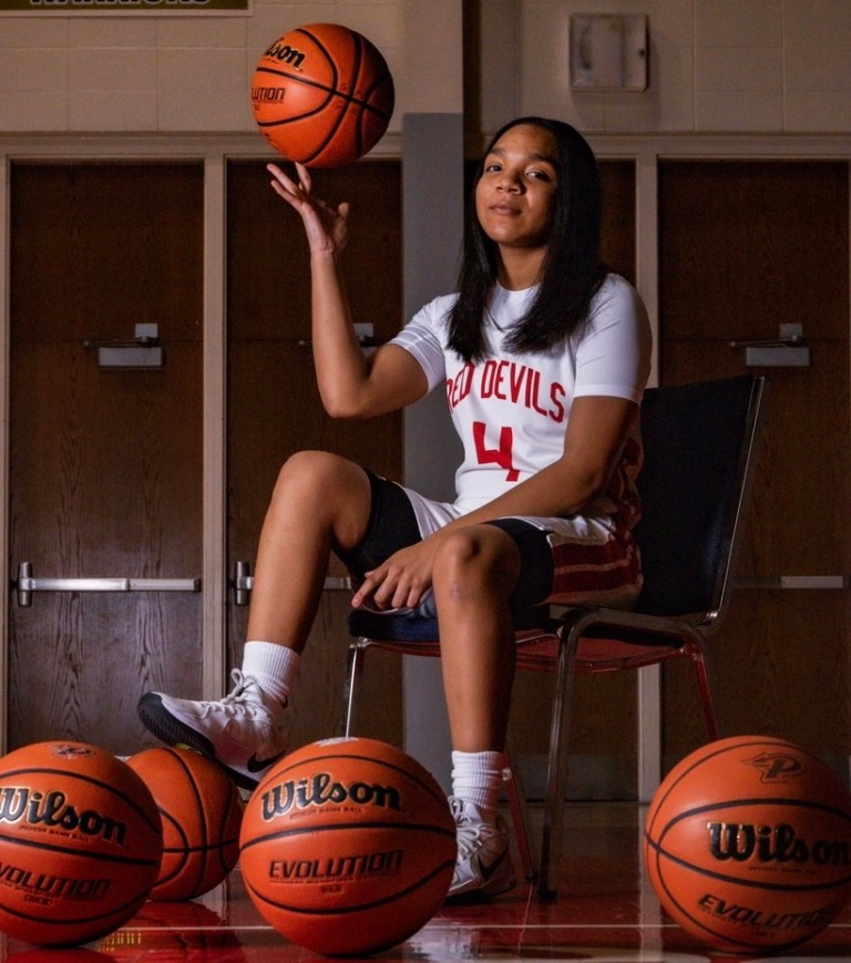 Larya Nickson