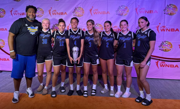 Grassroots Team Spotlight on Missouri Flight 16U