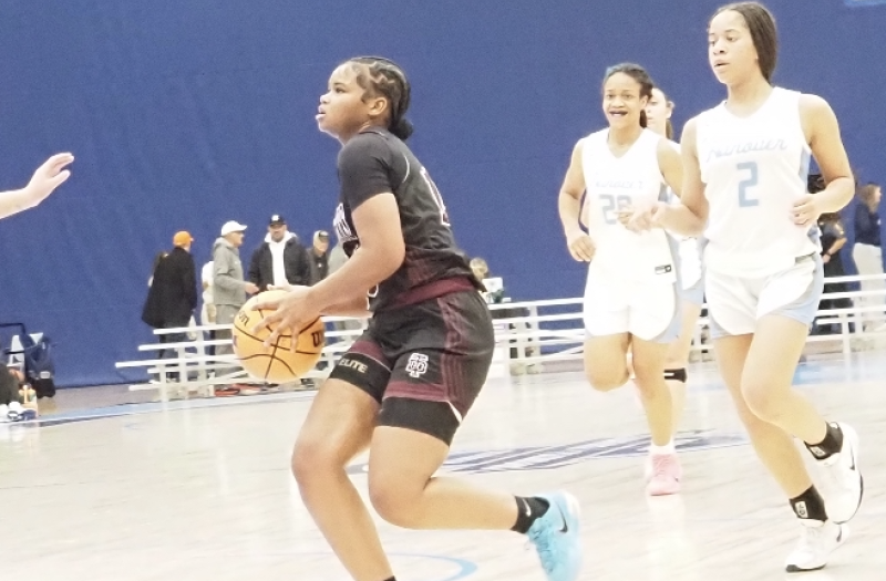 Knights Defeat Hawks: 804 Coaches for Community Matchup