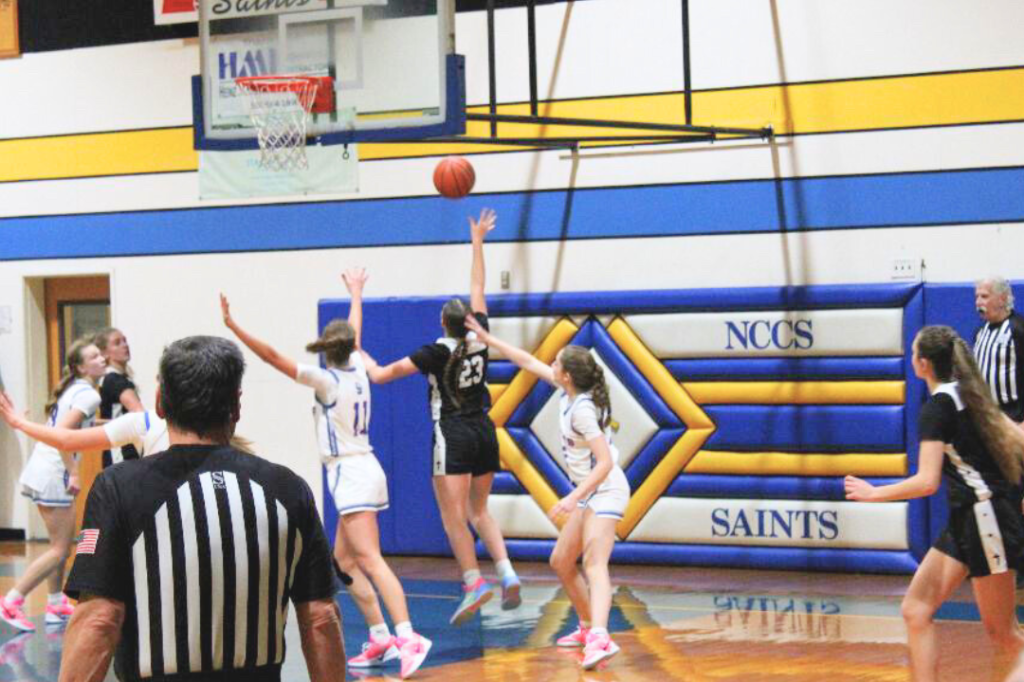 1A Showdown: No. 2 Cougars Topple No. 1 Saints