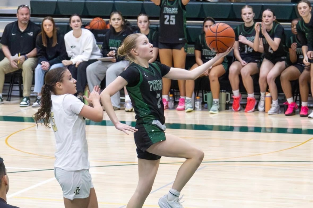 Five Standout Players from Tuesday's Top Games