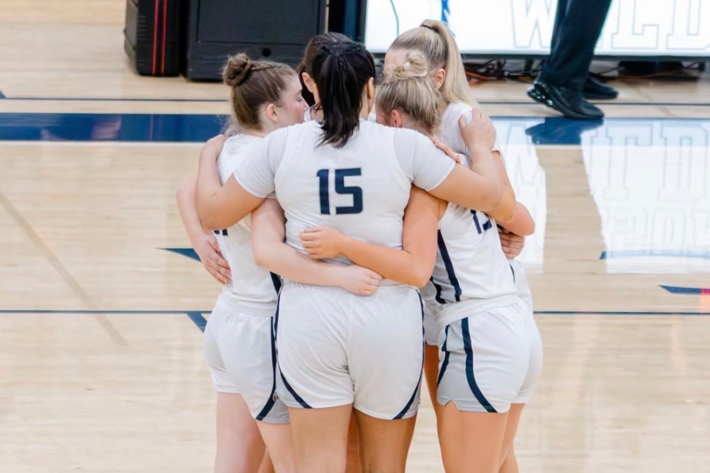 Northwest Oregon Conference: Wilsonville Routs Canby 79-33