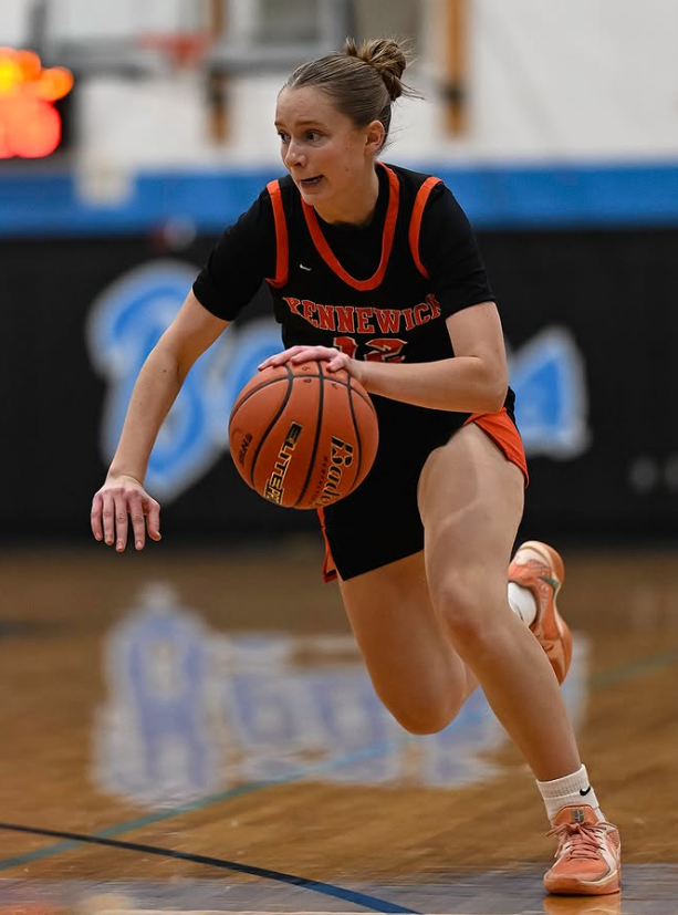Kennewick Pulls Away Early in 72-40 Win