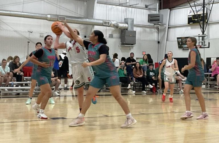 16U Standouts at The Big Friendly  (Saturday)
