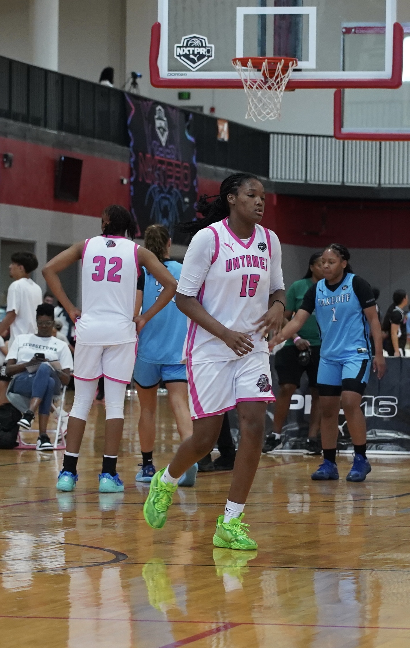 Maleyah Hines