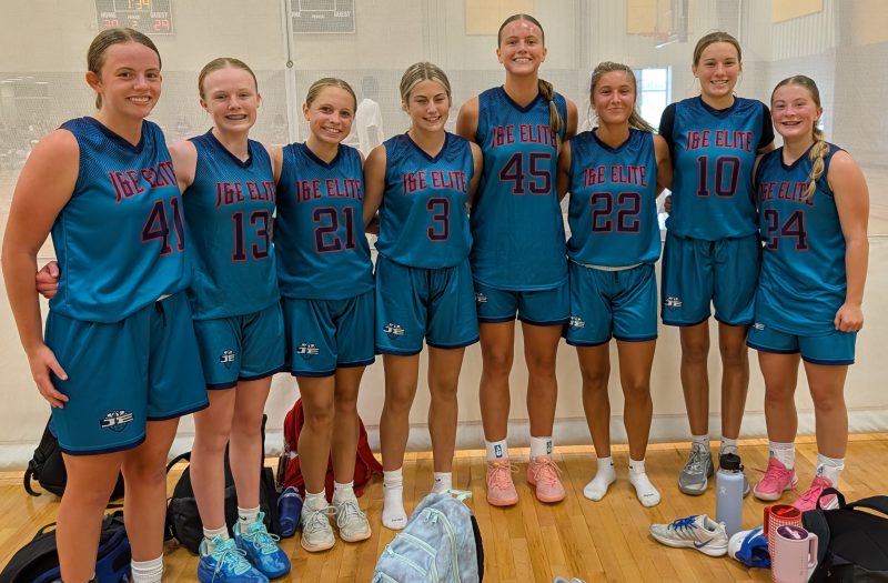 The Battle for the Sunflower: Players Who Don't Give Up