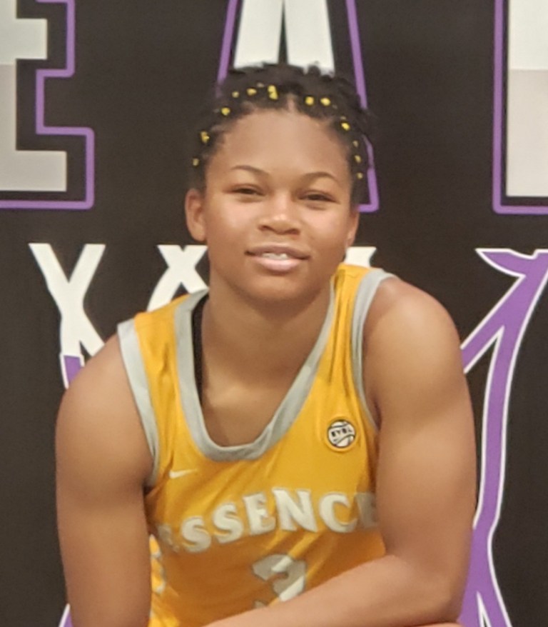 Kiarra Orphelia