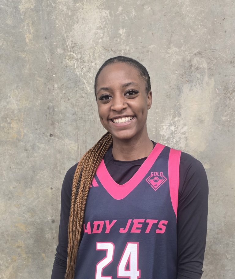 Kennedi Ward