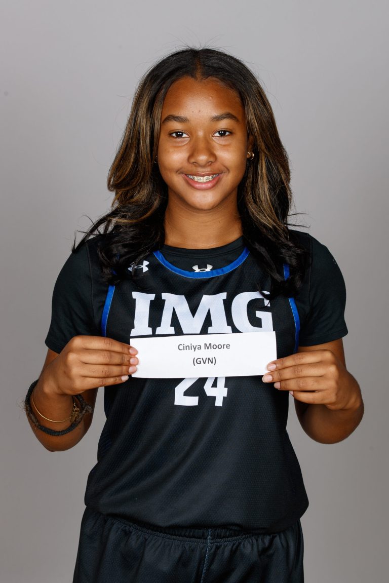 Ciniya Moore