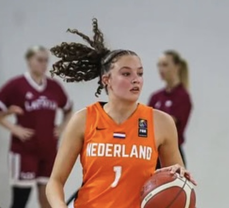 Mia-Elle Lieverst